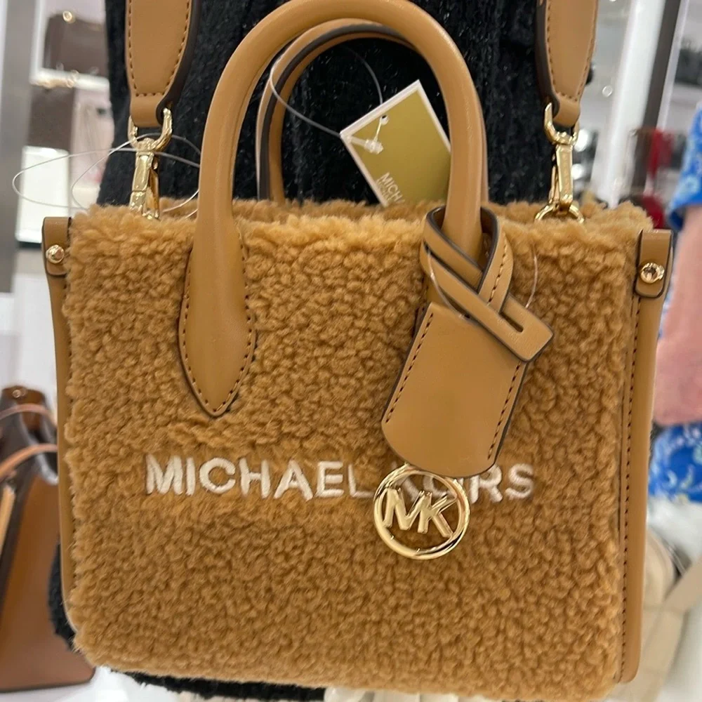 Michael Kors Mirella Extra-Small Sherpa XS SHOPPER XBODY
SHEARLING Cross… - Picture 1 of 16